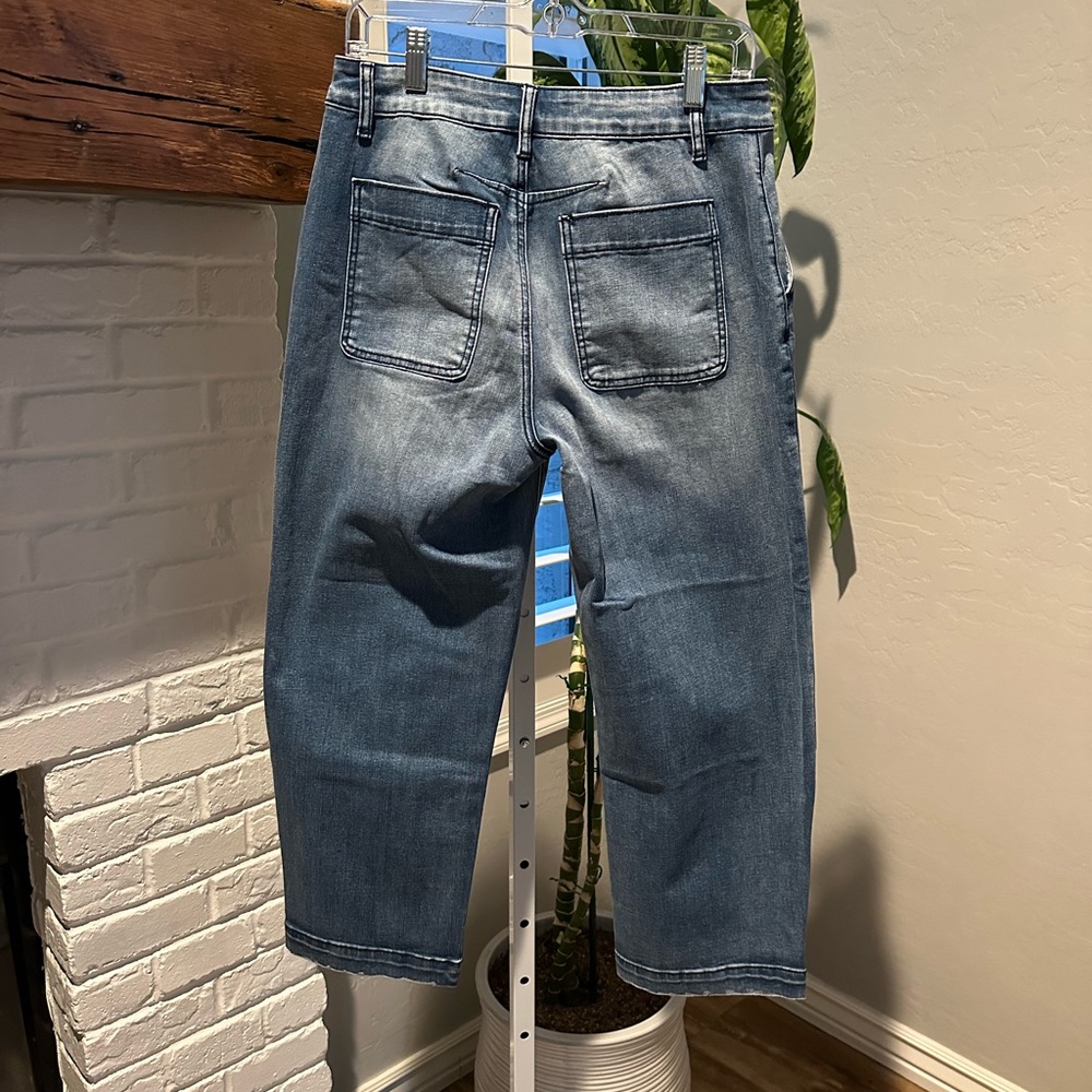 Flamingals Wash Stitch Detail Mid Rise Barrel Leg Crop Jeans - Picture 6 of 6